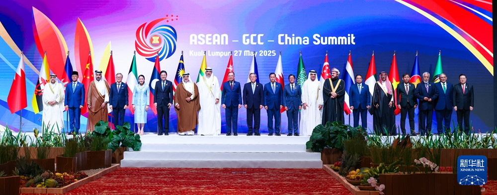 李强出席东盟－中国－海合会峰会